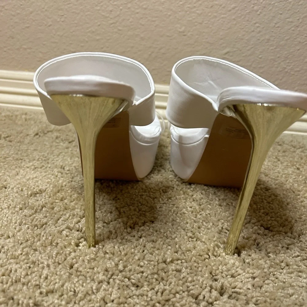 White platform high heels - Picture 10 of 10